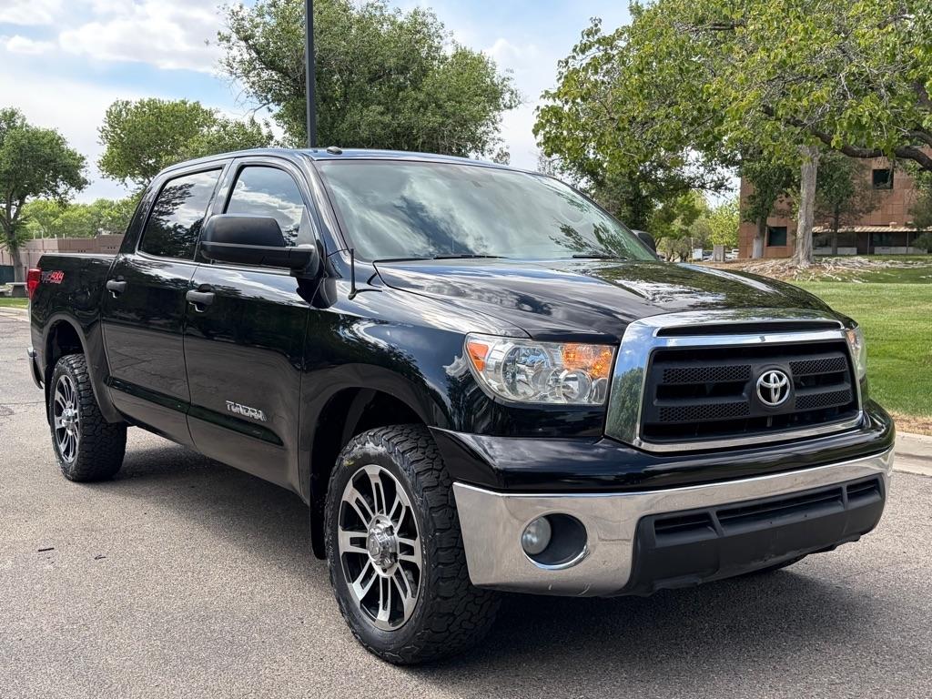 Toyota Tundra 4WD CrewMax 145.7" 4.7L SR5 (Natl) 2012