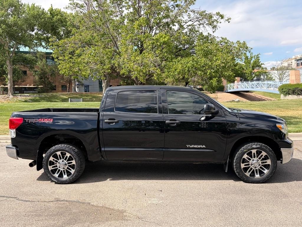 Toyota Tundra 4WD CrewMax 145.7" 4.7L SR5 (Natl) 2012