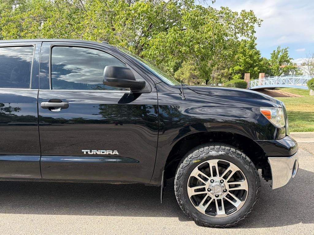 Toyota Tundra 4WD CrewMax 145.7" 4.7L SR5 (Natl) 2012