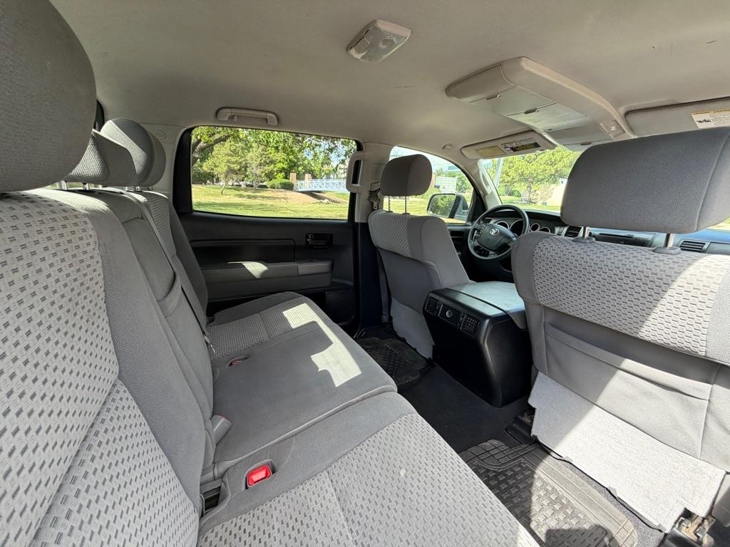 Toyota Tundra 4WD CrewMax 145.7" 4.7L SR5 (Natl) 2012