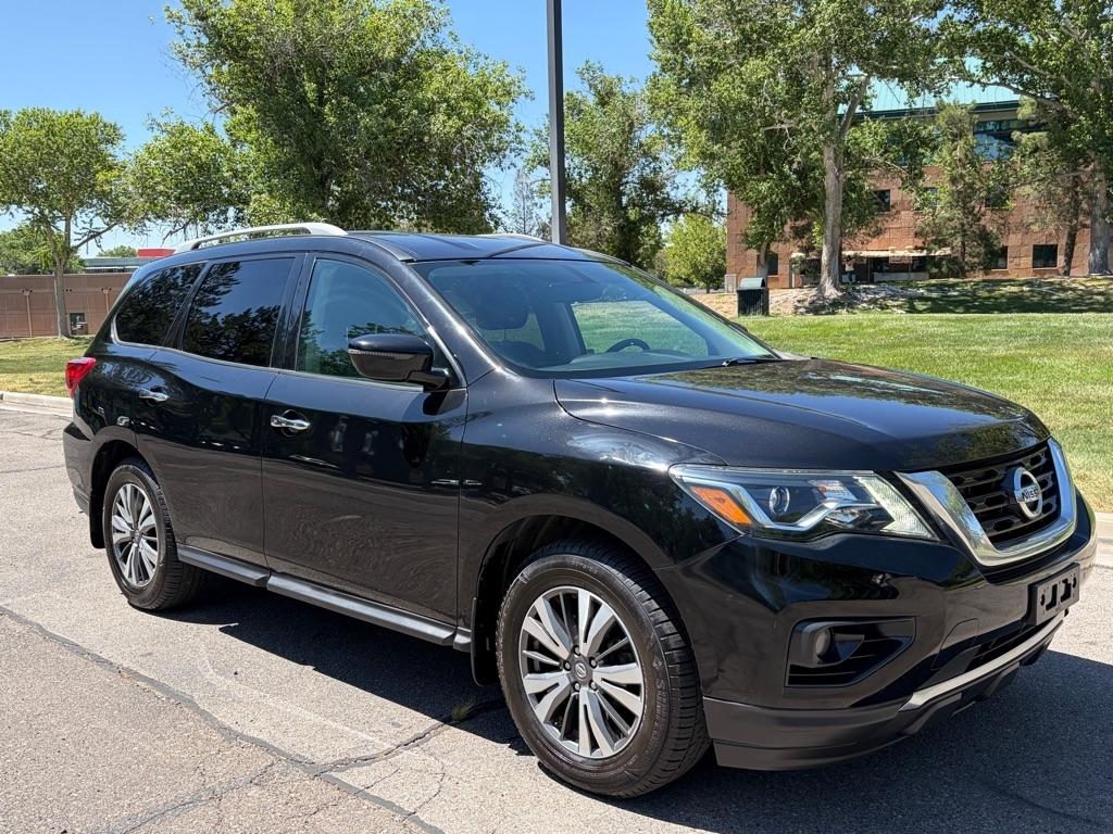 Nissan Pathfinder  2017