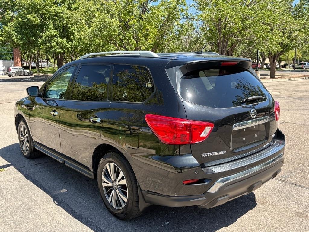 Nissan Pathfinder  2017