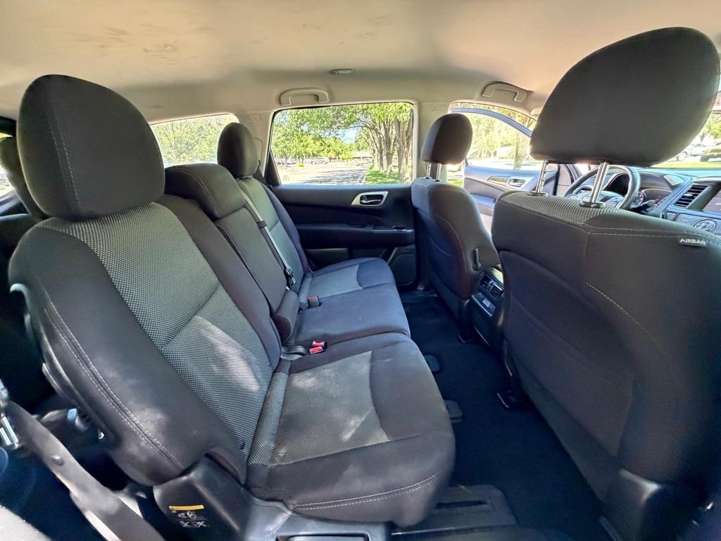 Nissan Pathfinder  2017