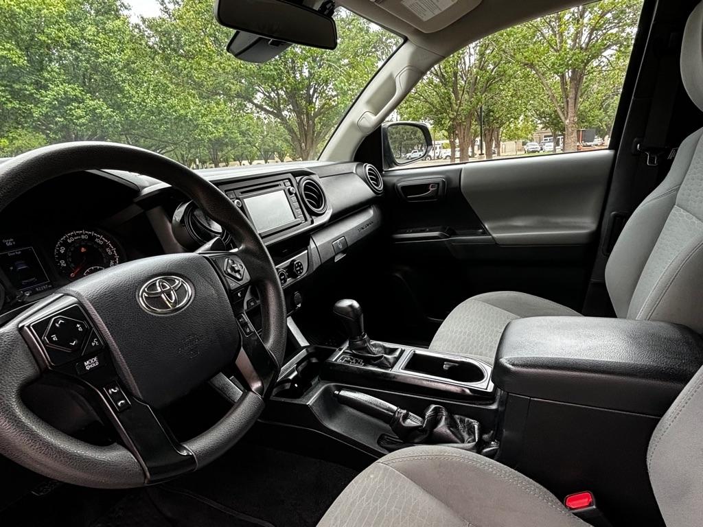 Toyota Tacoma  2018