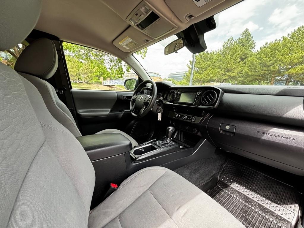 Toyota Tacoma  2018