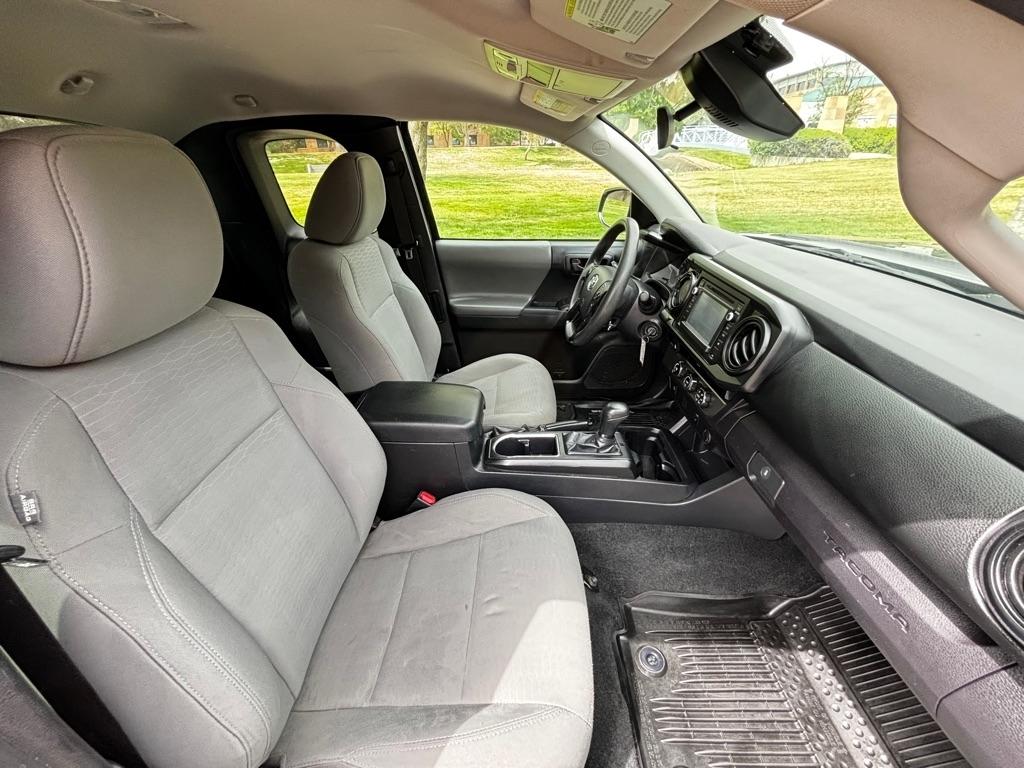 Toyota Tacoma  2018