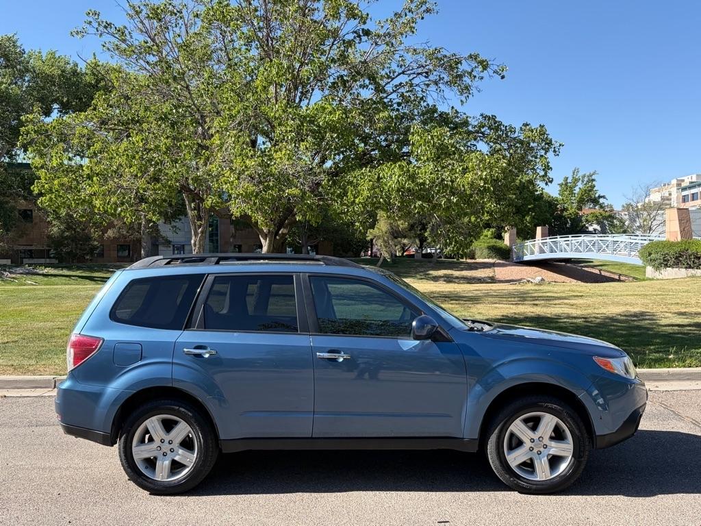 Subaru Forester  2010
