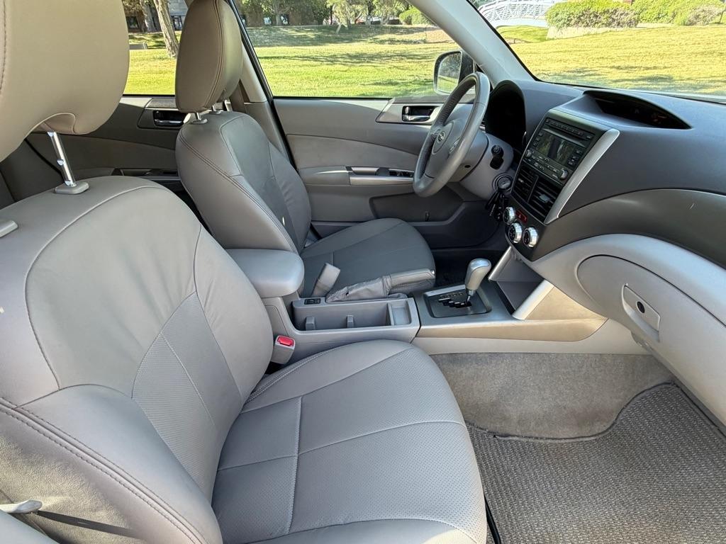 Subaru Forester  2010