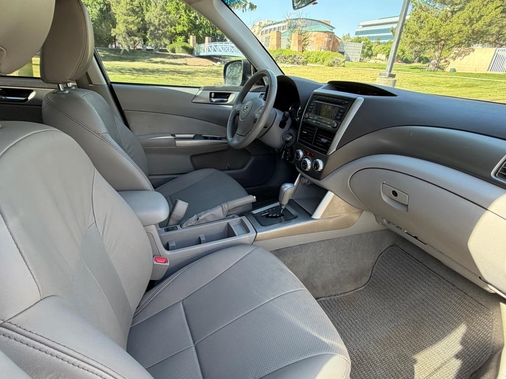 Subaru Forester  2010