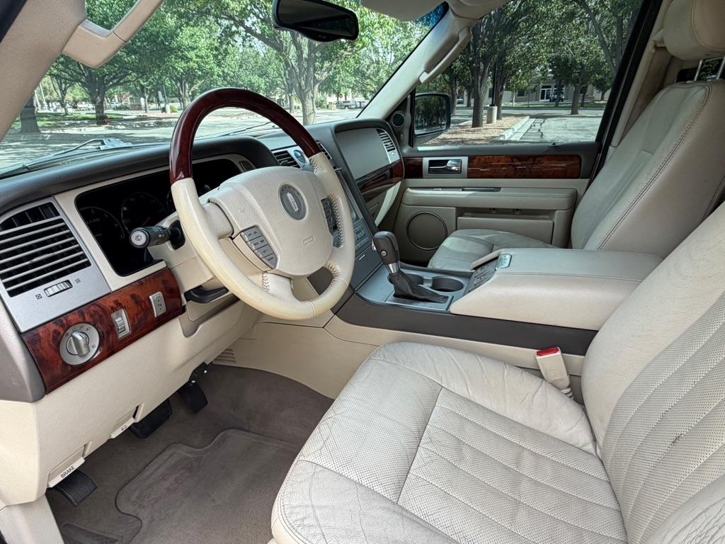 Lincoln Navigator  2004