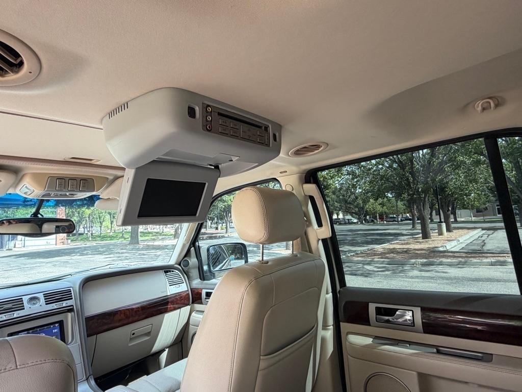 Lincoln Navigator  2004