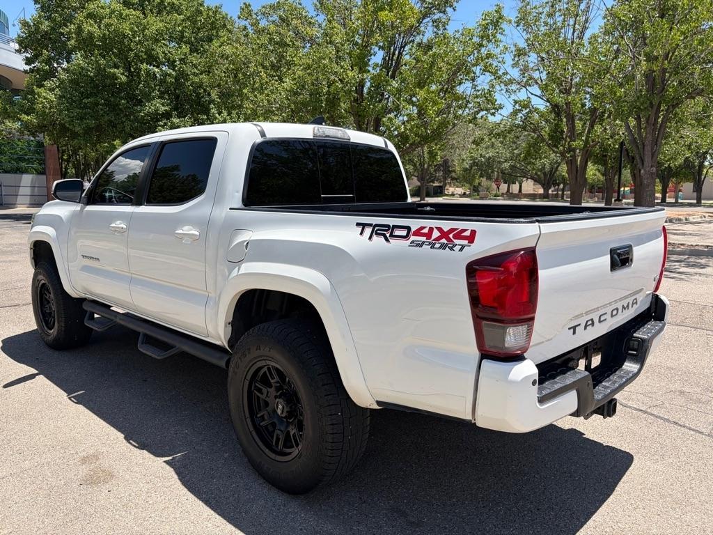 Toyota Tacoma  2018
