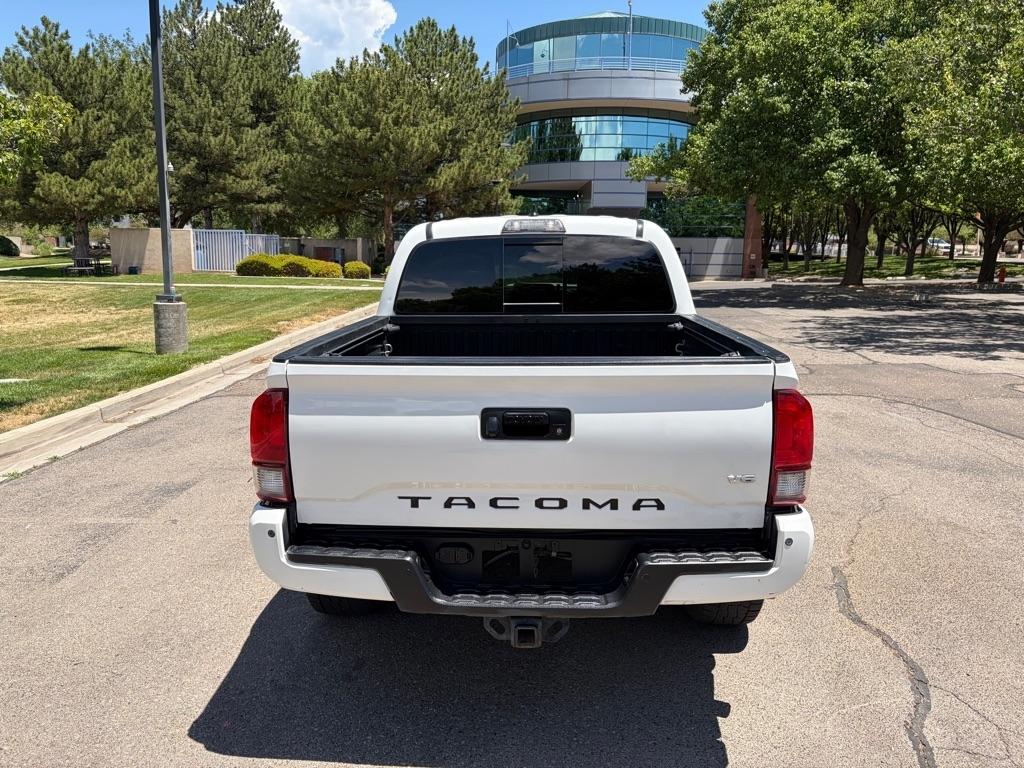 Toyota Tacoma  2018