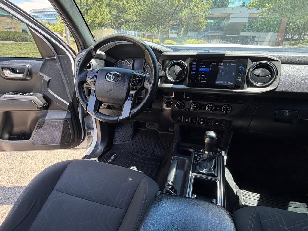 Toyota Tacoma  2018