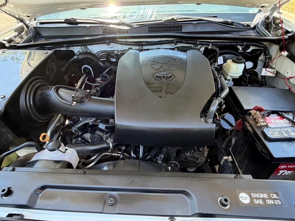 Toyota Tacoma  2018