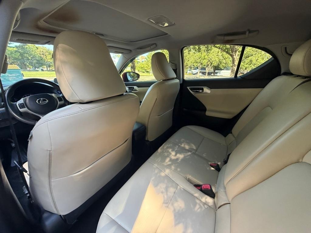 Toyota Prius  2015