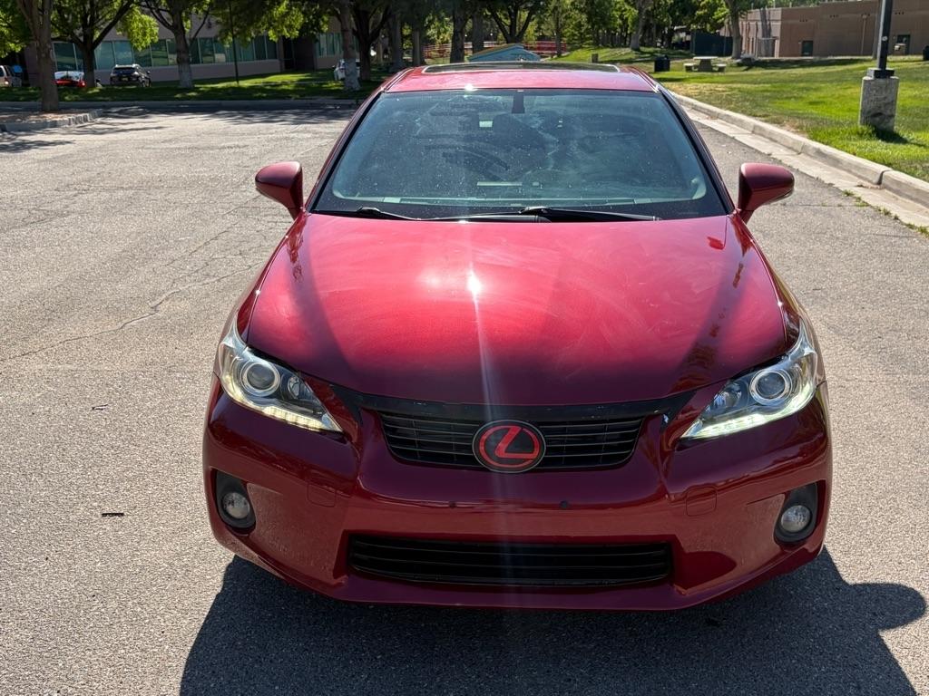 Lexus CT 200h  2011