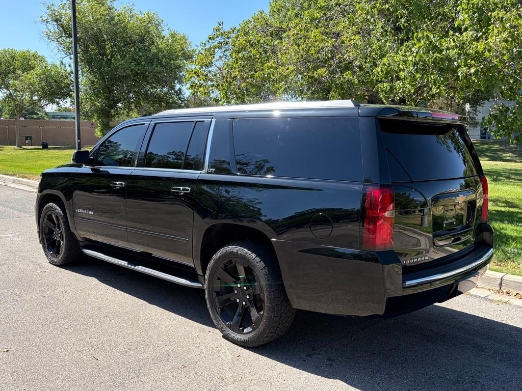 Chevrolet Suburban  2016