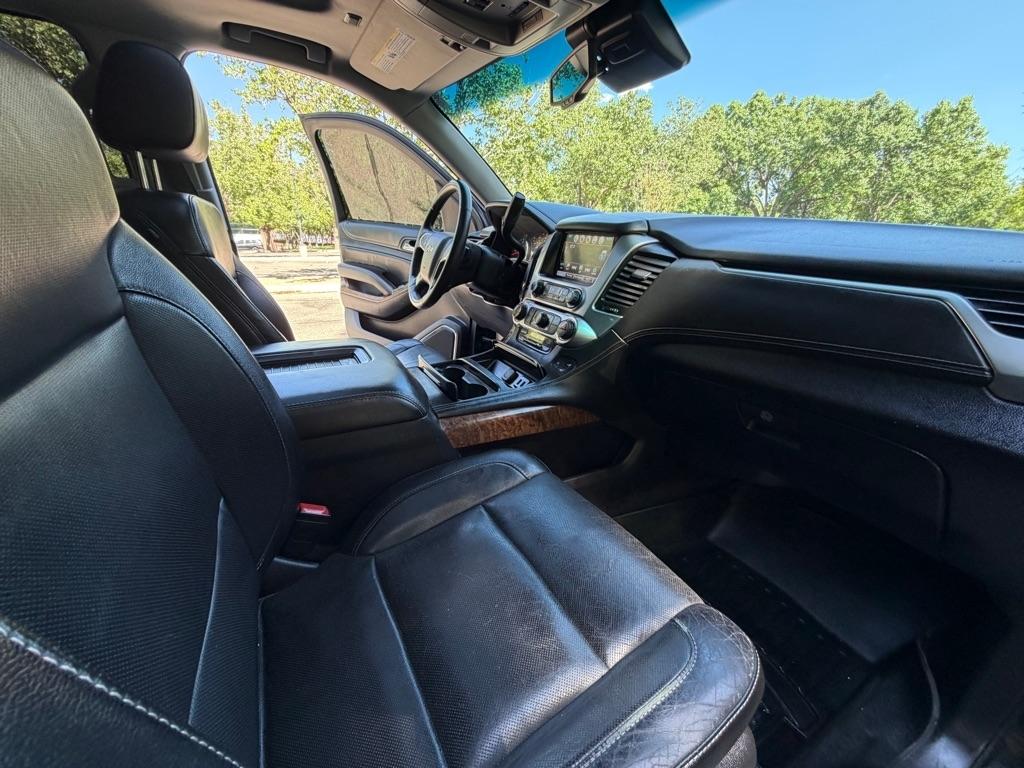 Chevrolet Suburban  2016