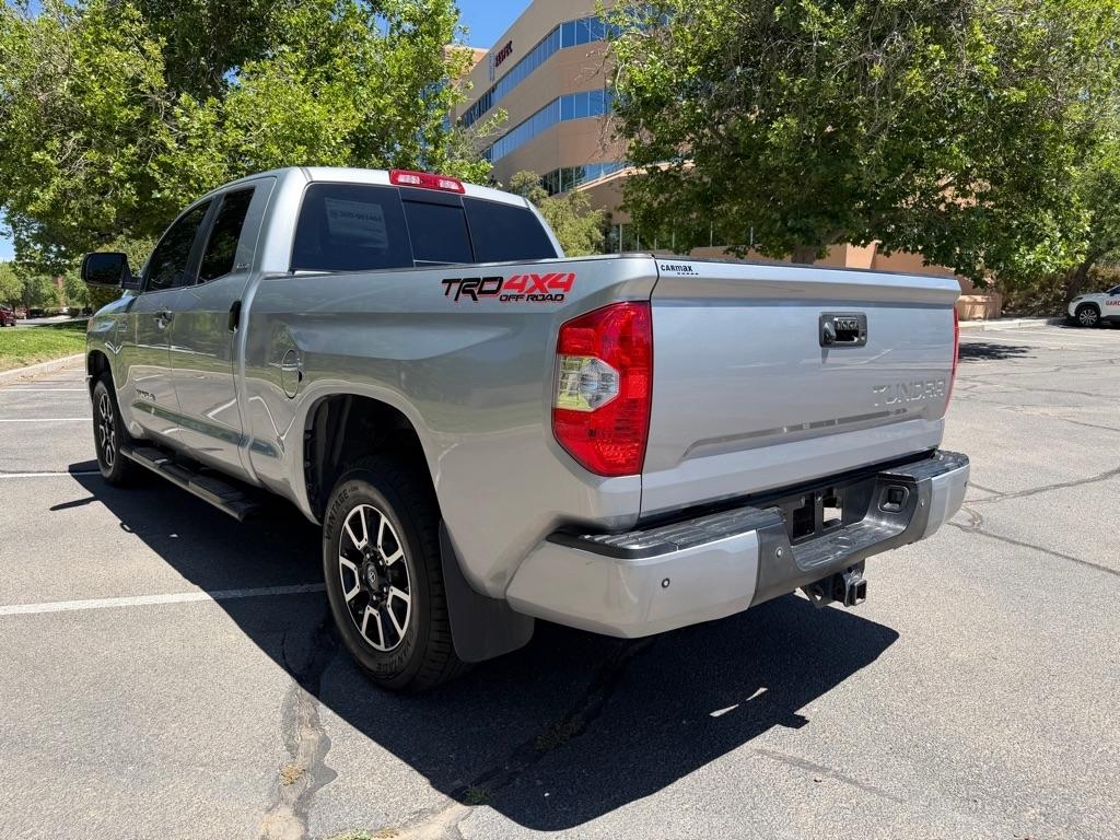 Toyota Tundra  2017