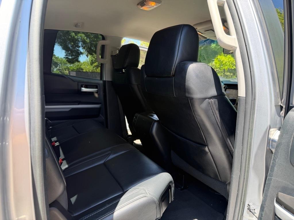 Toyota Tundra  2017