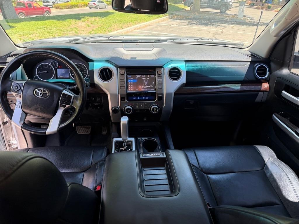 Toyota Tundra  2017