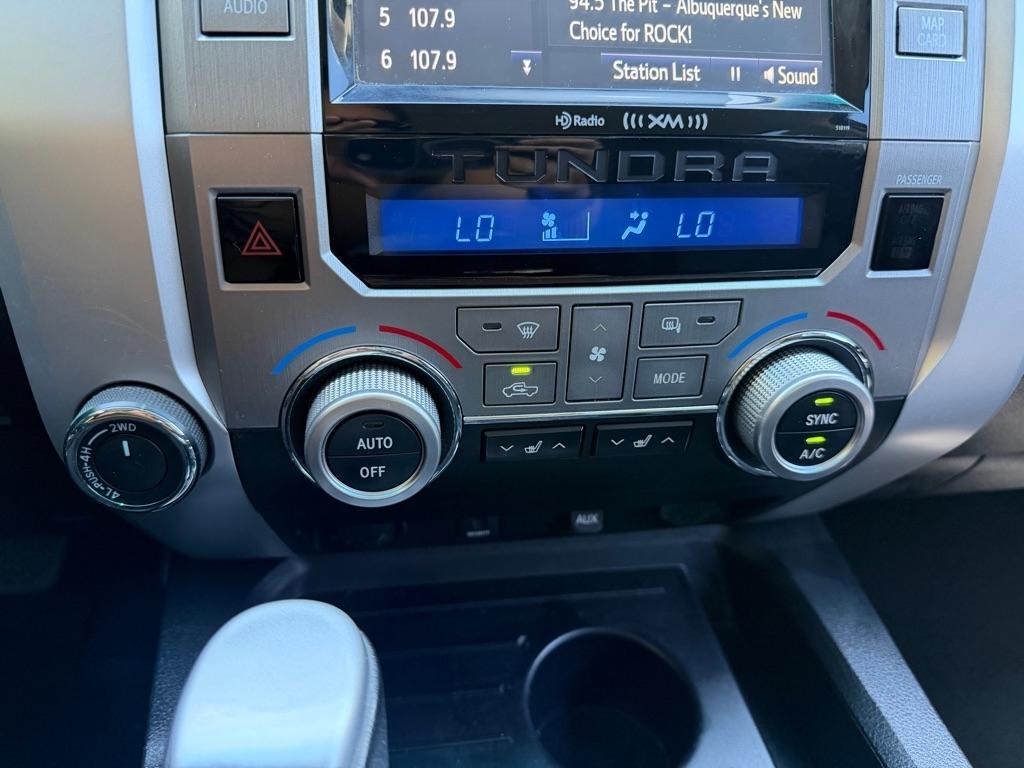 Toyota Tundra  2017