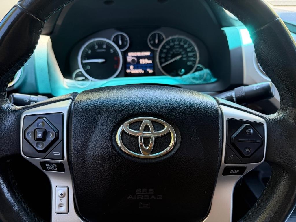 Toyota Tundra  2017