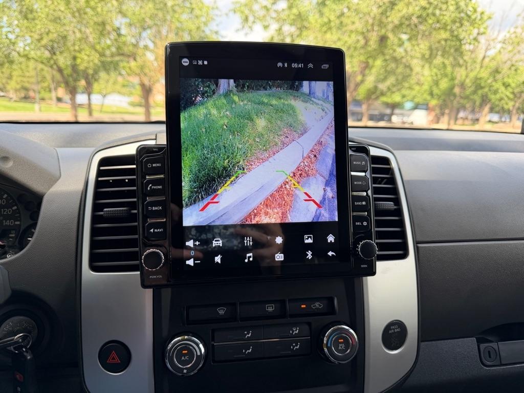Nissan Xterra  2012