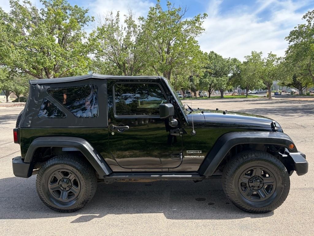 Jeep Wrangler  2011