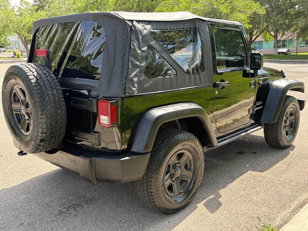 Jeep Wrangler  2011