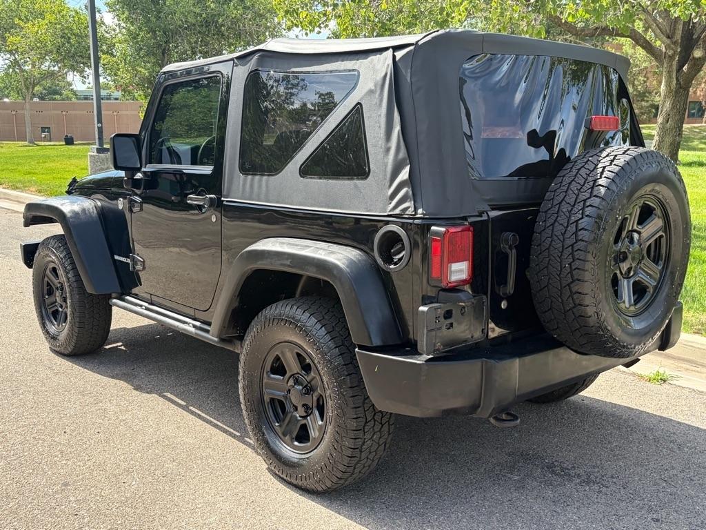 Jeep Wrangler  2011
