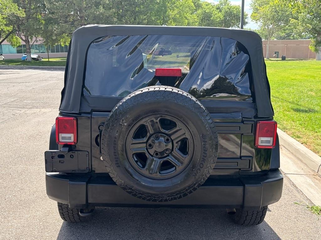 Jeep Wrangler  2011