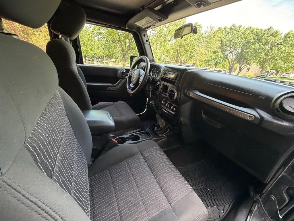 Jeep Wrangler  2011