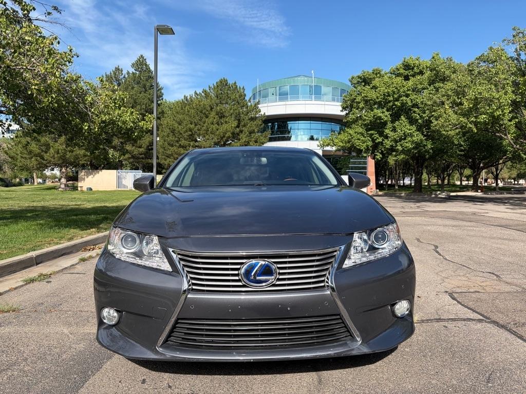 Lexus ES 300h  2013