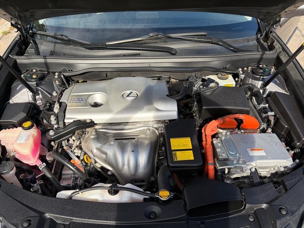 Lexus ES 300h  2013