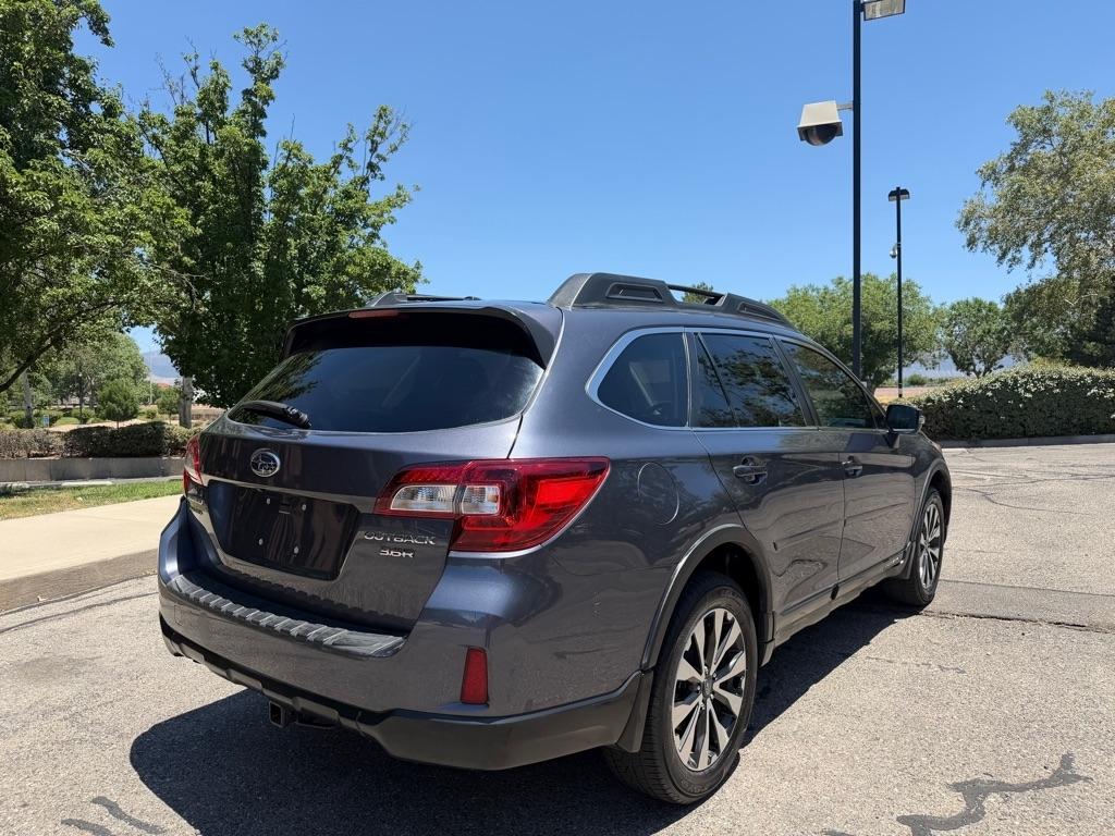 Subaru Outback  2015