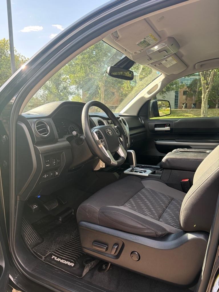 Toyota Tundra  2019