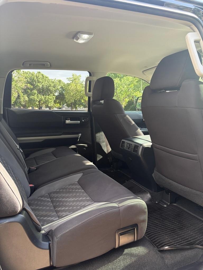 Toyota Tundra  2019