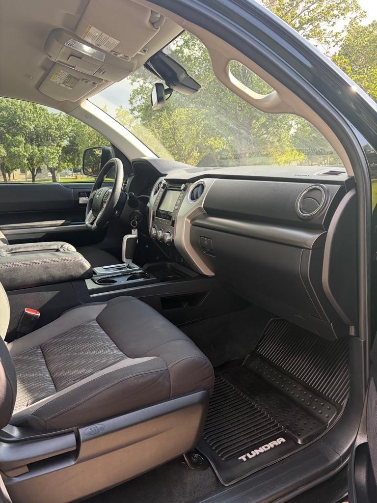 Toyota Tundra  2019