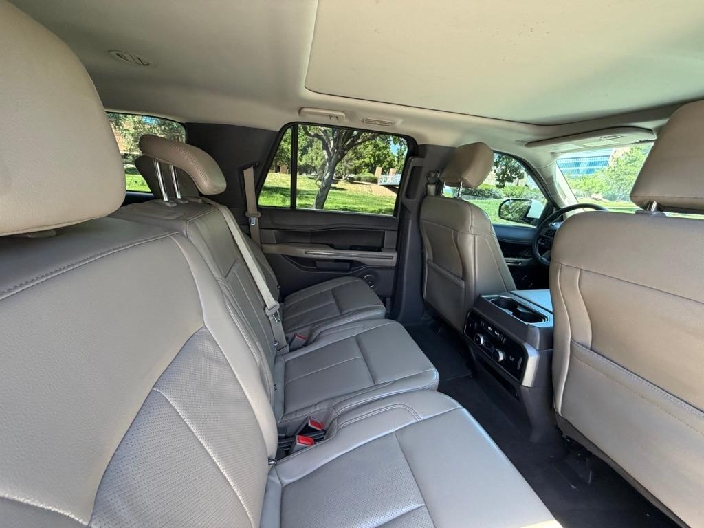Ford Expedition  2020
