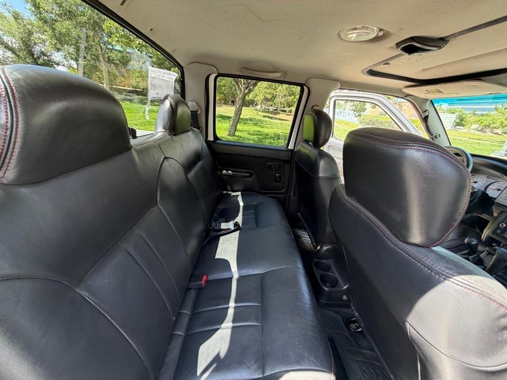 Nissan Frontier  2001