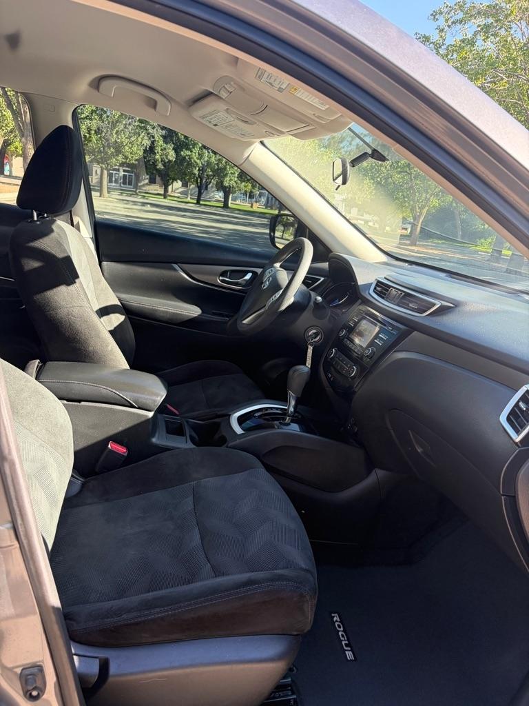 Nissan Rogue  2016