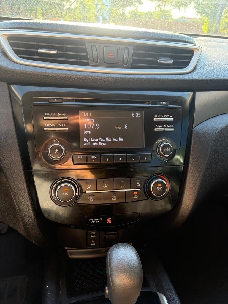 Nissan Rogue  2016