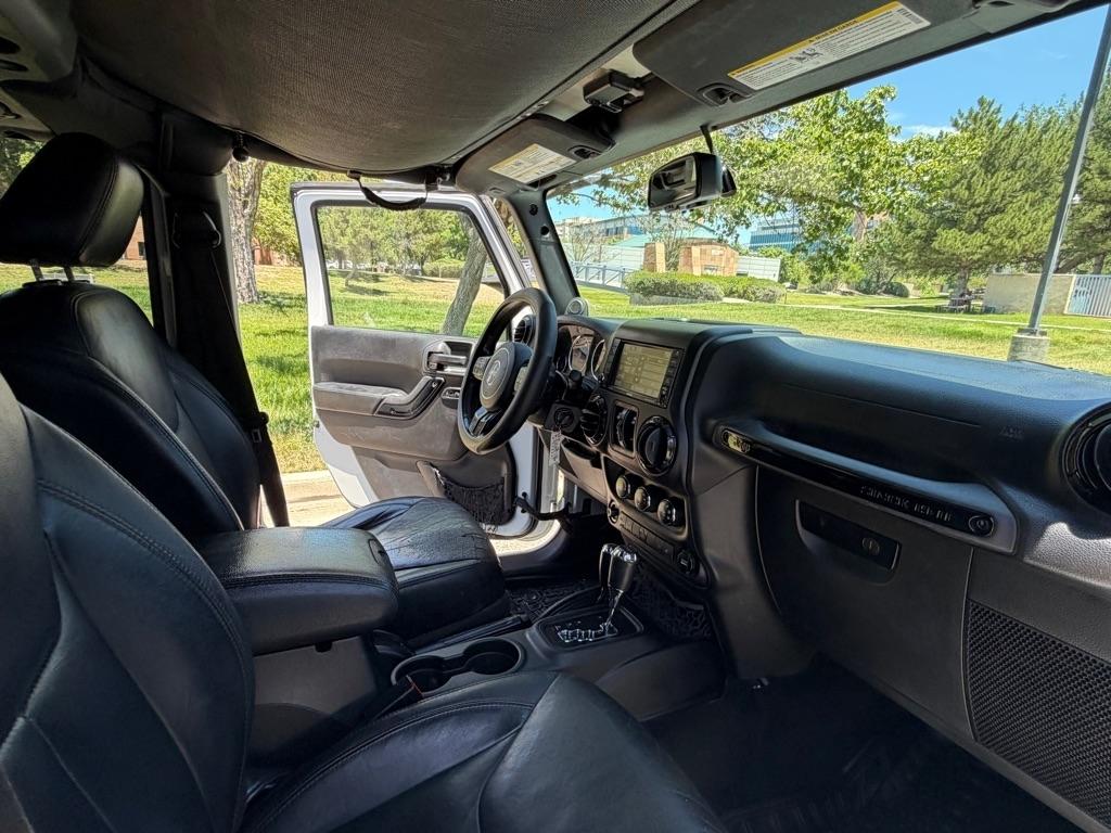Jeep Wrangler Sahara 2014