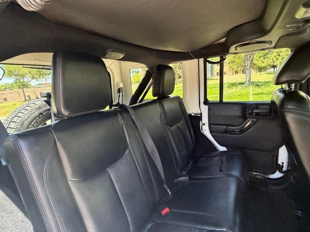 Jeep Wrangler Sahara 2014