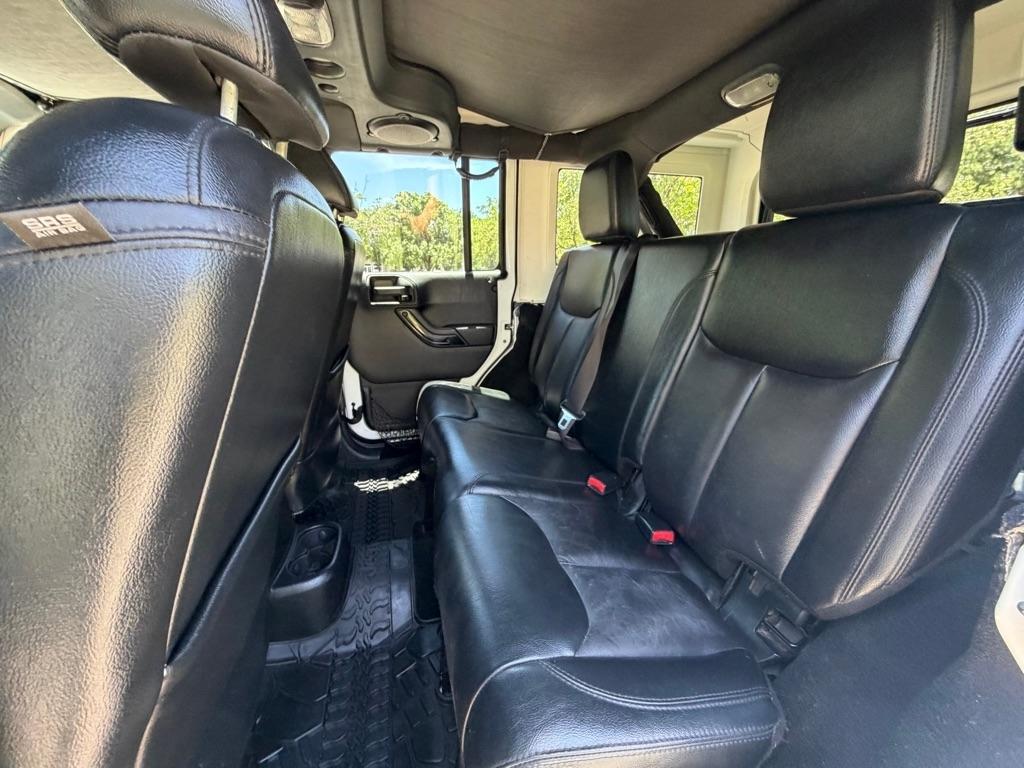 Jeep Wrangler Sahara 2014