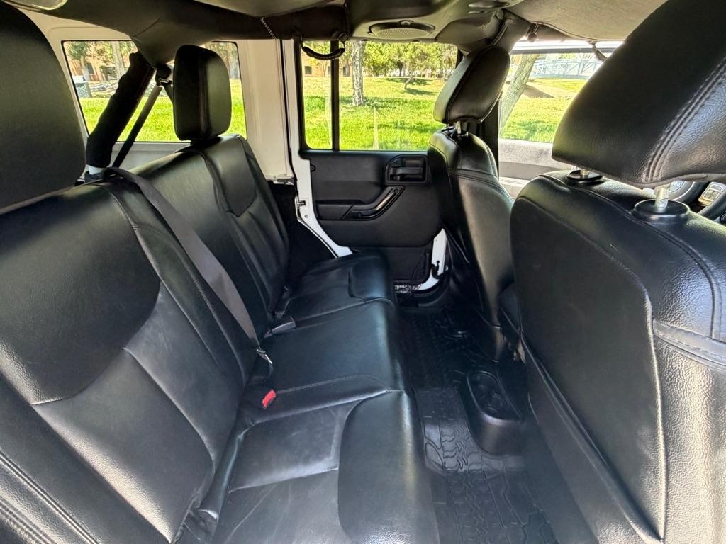 Jeep Wrangler Sahara 2014