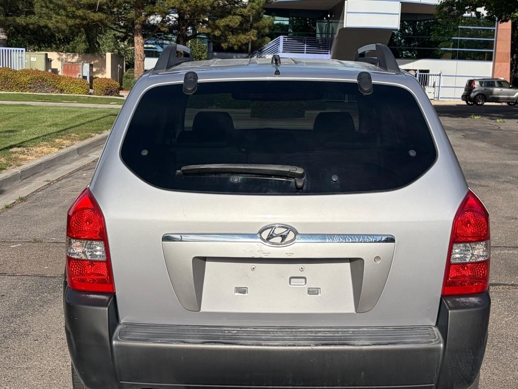 Hyundai Tucson  2005