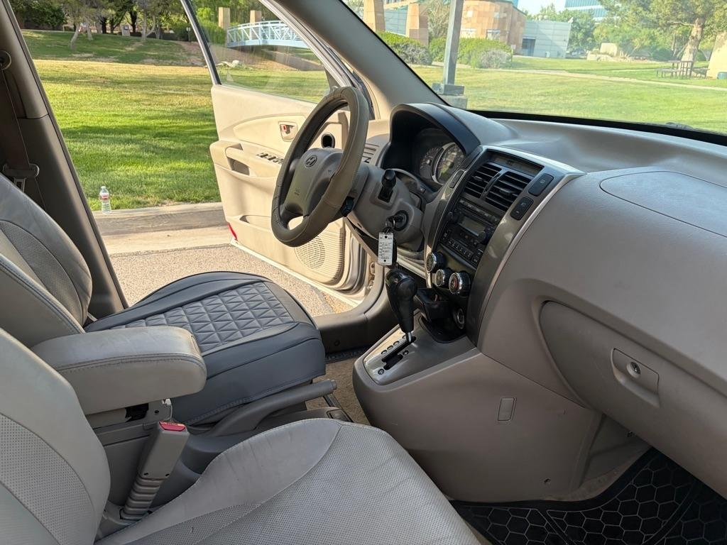 Hyundai Tucson  2005